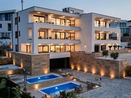 Apartmán Luxury Olive Garden With Private Pool *